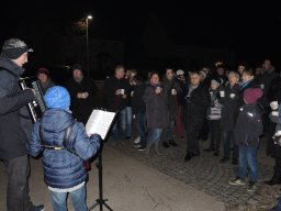 2016 weihnachtsbaumsingen dorfmitte 02