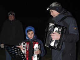2016 weihnachtsbaumsingen dorfmitte 06