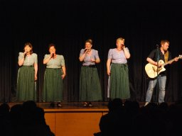 lk 70 jahre mit den schrillen fehlaperlen 022