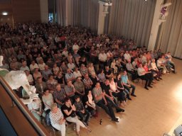 lk 70 jahre mit den schrillen fehlaperlen 026