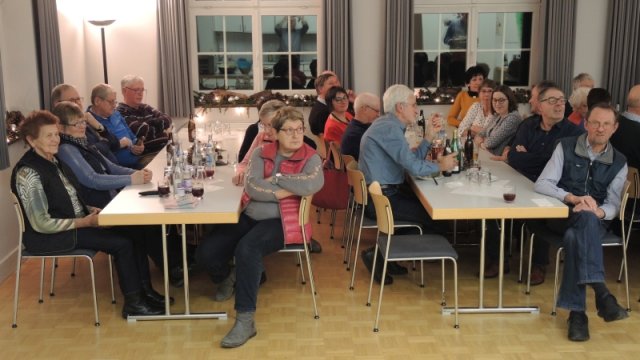 2019 12 17 christbaumsingen dorfmitte und adventsfeier  22