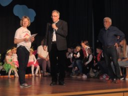DeCamino und Kindergarten Caruso Verleihung