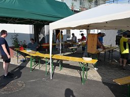 2021 07 23 hitzkuchenverkauf an jakobi aktion fuer pfr michael cobb 002