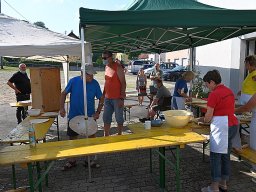 2021 07 23 hitzkuchenverkauf an jakobi aktion fuer pfr michael cobb 004