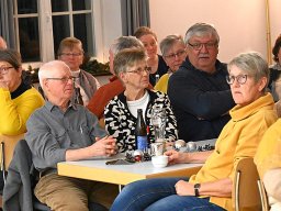 2022 12 13 lk christbaum singen und weihnachtsfeier 032