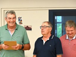 2022 07 19 decamino und kirchenchor gratulieren sieger und peter 022