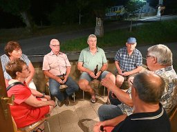 2022 07 19 decamino und kirchenchor gratulieren sieger und peter 033